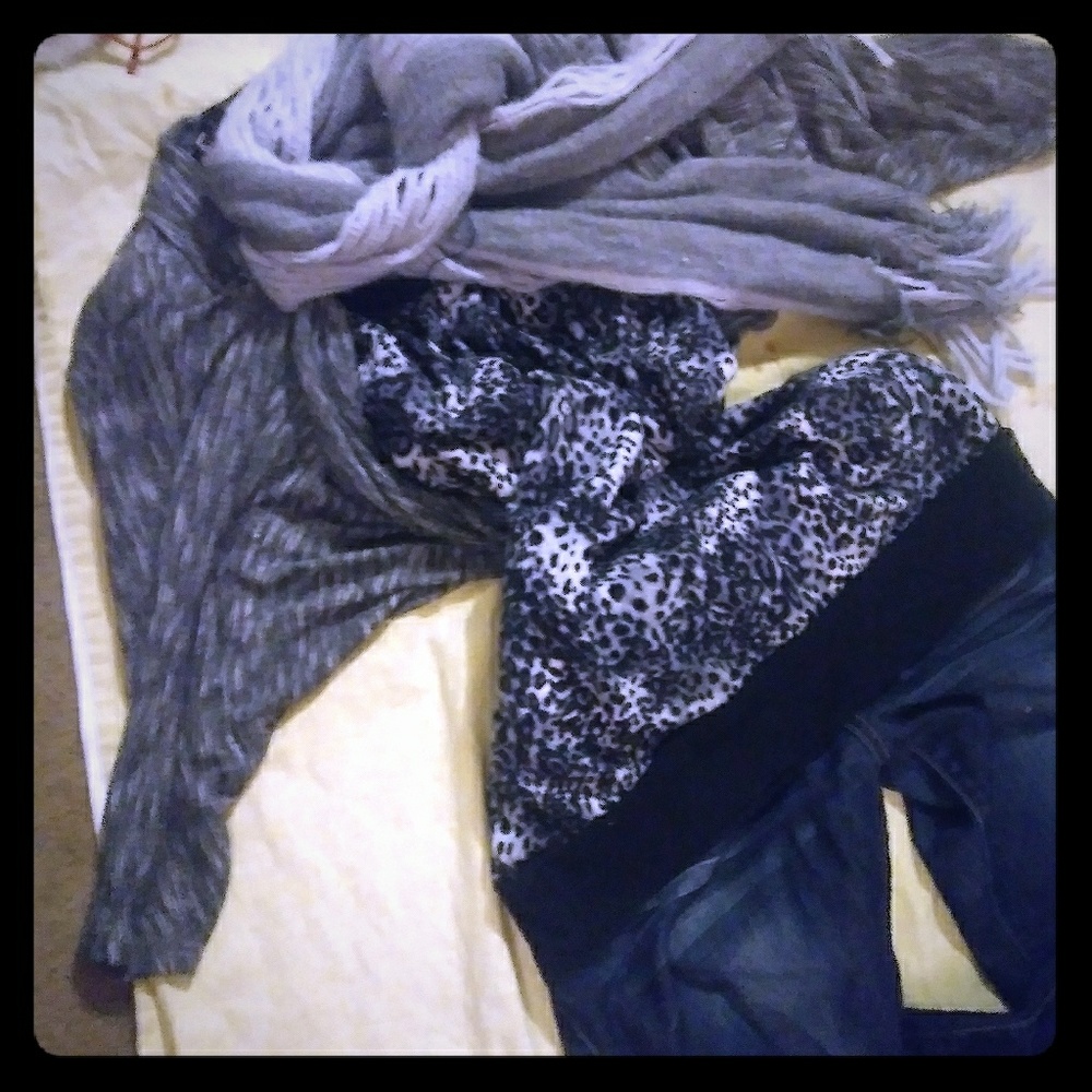 Bundle of 5 women's clothes